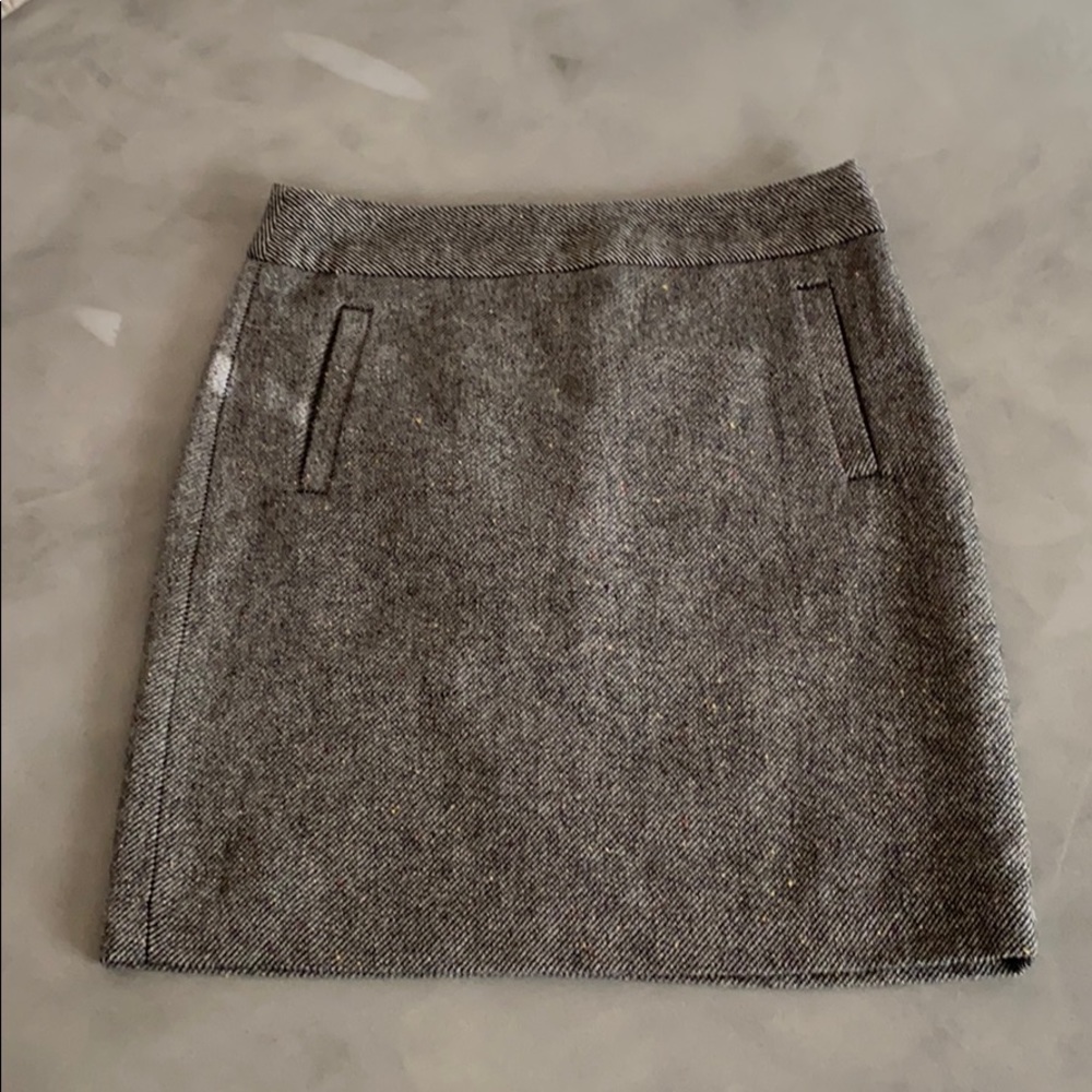 Banana Republic work skirt; pockets